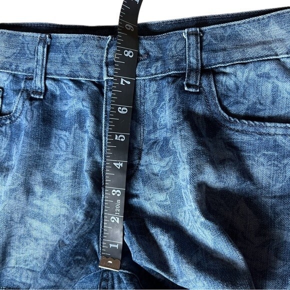 Old Navy Diva Floral Print Jean Shorts Women’s Size 4 Mid Rise Cut Offs Blue - Picture 5 of 8